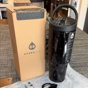 HydroJug 40oz Sport Queen of Hearts